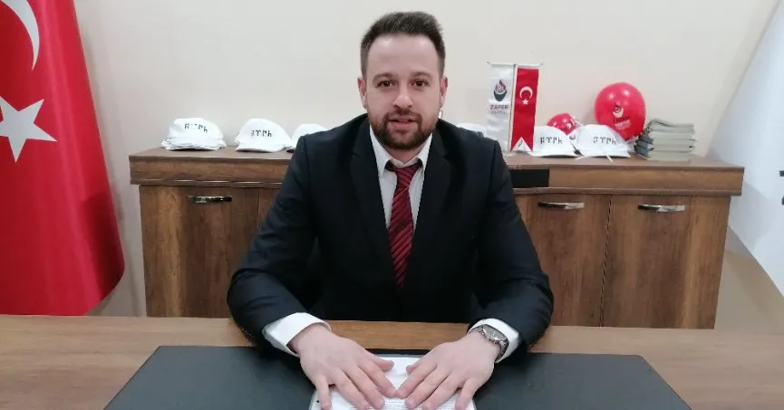 Zafer Partisi Gölcük İlçe Başkanı Kayıhan Kayı,  “AMATÖR KULÜPLERE SAHA SÖZÜ NE OLDU?”