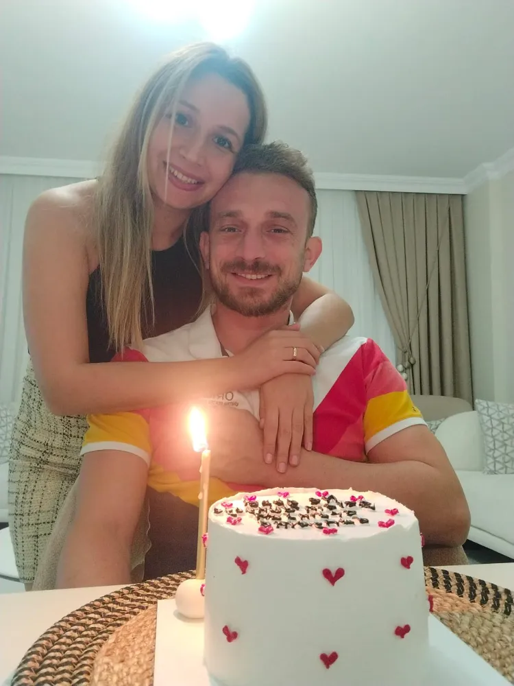 Oğuzhan Kurt’a Gülcan Kurt’tan Duygusal Doğum Günü Sürprizi