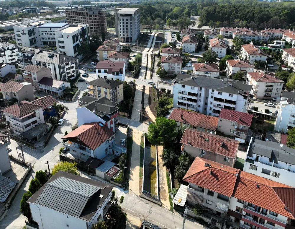 Kocaeli Büyükşehir hizmette sınır tanımıyor; KARTEPE’YE MODERN YÜRÜYÜŞ VE BİSİKLET YOLU