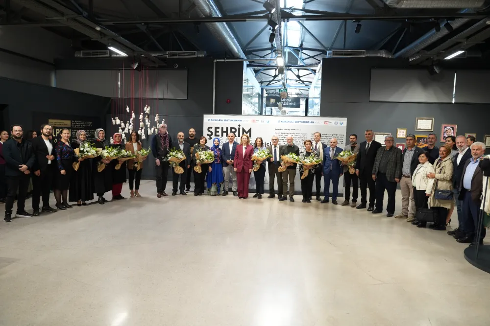 Büyükşehir’in “Şehrim Sanat” sergisi yoğun ilgiyle açıldı; BU SERGİDE SANAT, KÜLTÜRLE HARMANLANDI