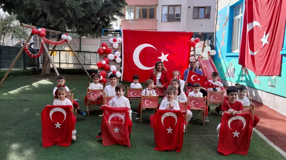 Özel Gölcük Anakucağı Öğrencilerinden Cumhuriyet Bayramı Sevinci