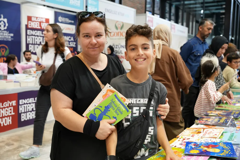 Bu fuarda kitap sevgisi anneden başlar