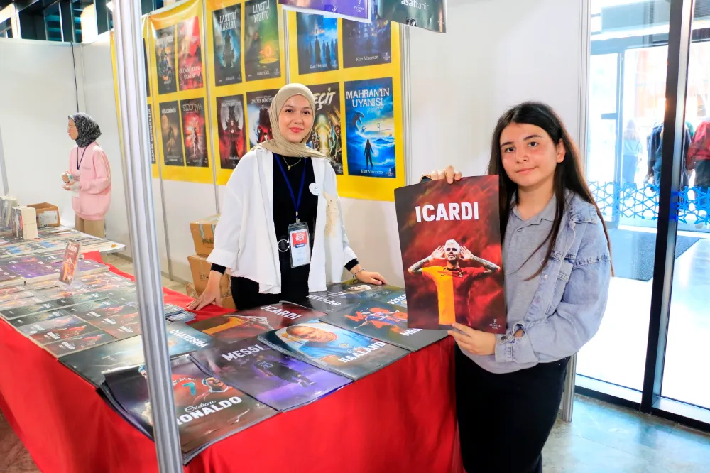 Ezeli rekabet Kitap Fuarı’na taşındı