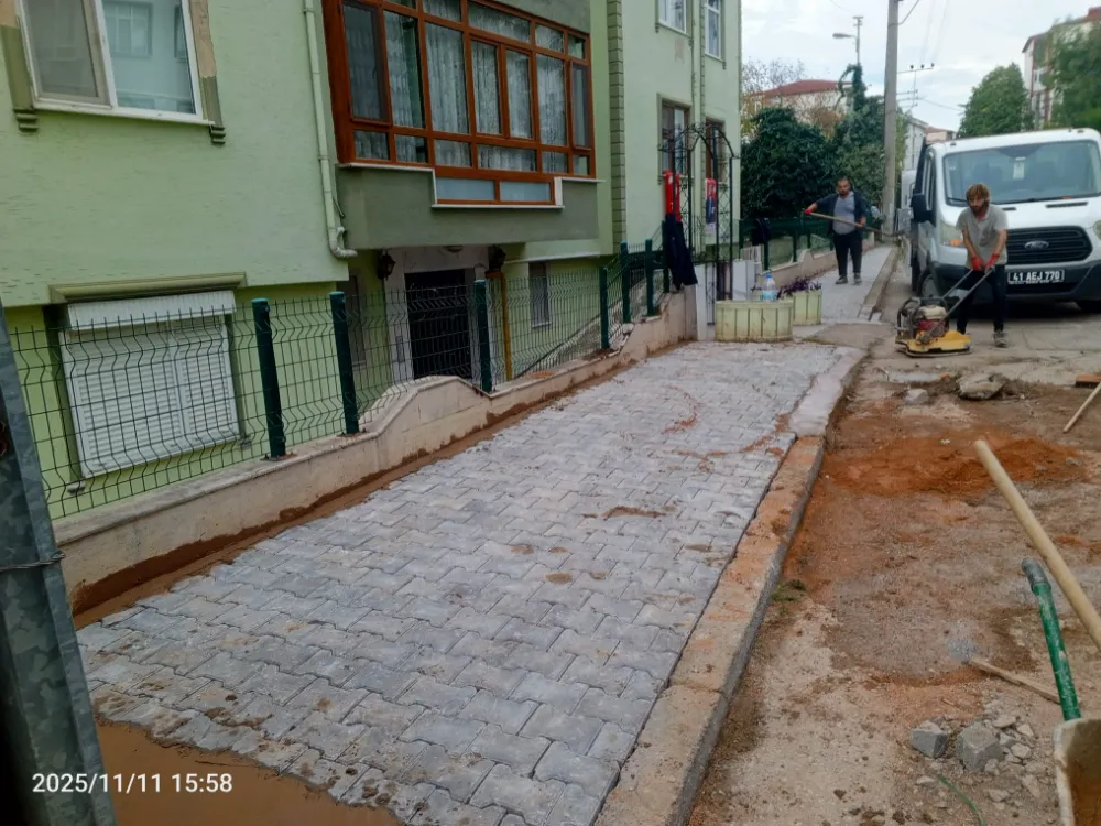 Fen İşleri Müdürlüğü Ekipleri İlçe Genelinde Parke Tamirlerini Sürdürüyor