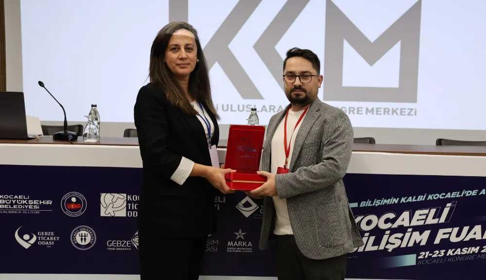 Bilişim Fuarı’nda güncel teknolojiler masaya yatırıldı