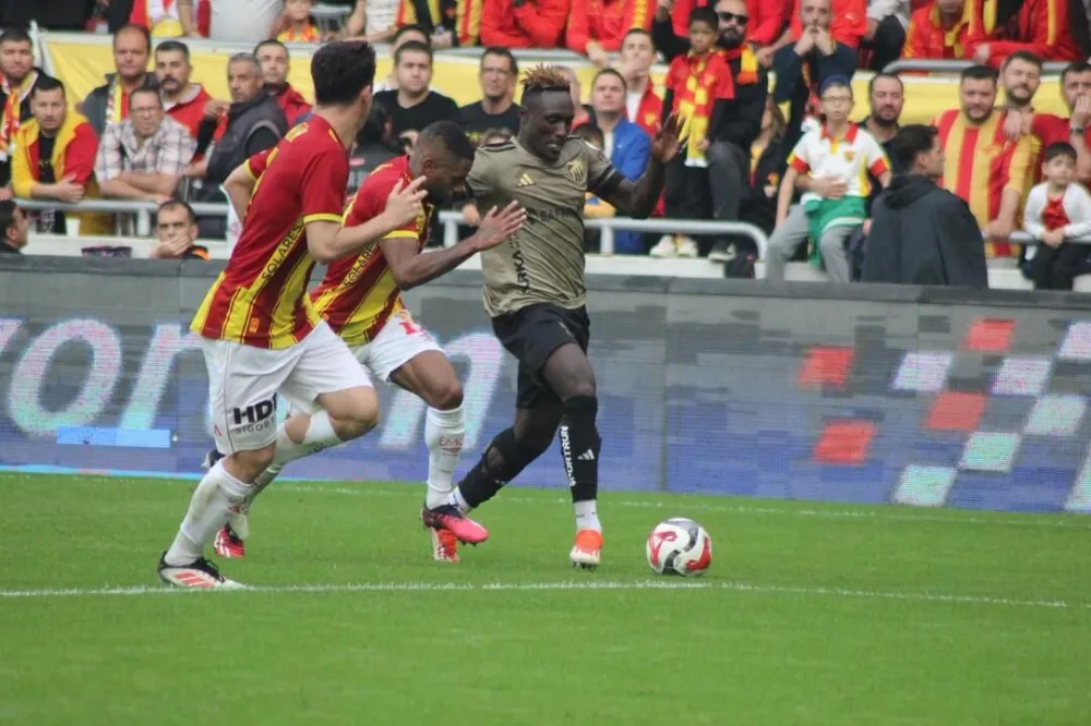 GÖZTEPE VE KOCAELİSPOR, 90 DAKİKADA GOL SESİNE HASRET KALDI: 0-0