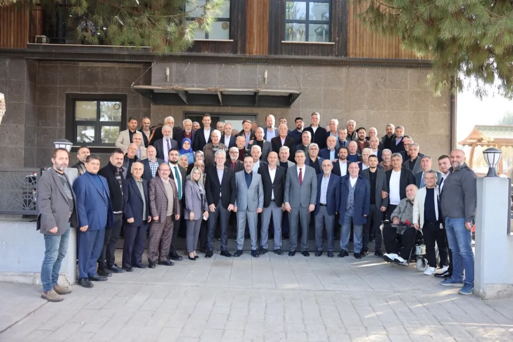 AK Parti Gölcük Teşkilatı İstişare Kurulu Toplantısında bir araya geldi