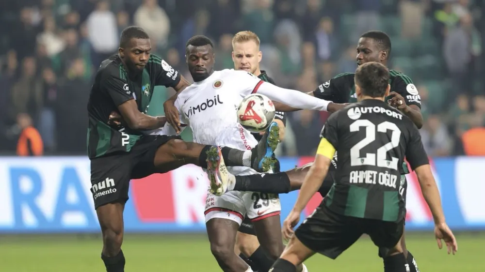 KOCAELİSPOR, EVİNDE ÜST ÜSTE 4 GALİBİYETLE REKORUN EŞİĞİNDE