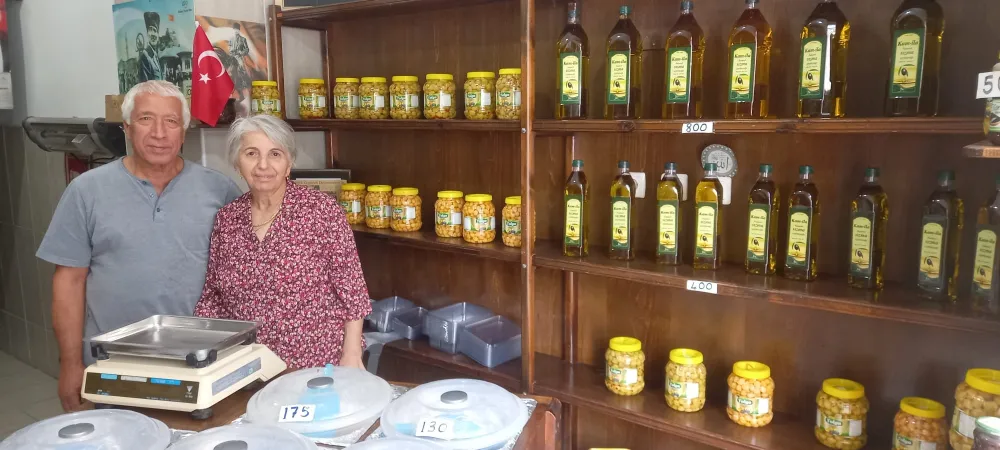 TOLGA ZEYTİNCİLİK SOFRALARA SAĞLIK VE LEZZET TAŞIYOR