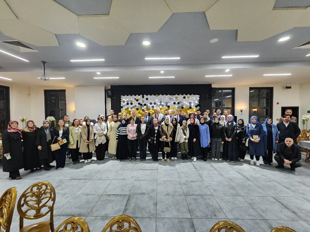 Gölcük Kız Anadolu İmam Hatip Lisesi   “AİLE YILI” KAPSAMINDA EDEBİYAT BULUŞMASI DÜZENLEDİ