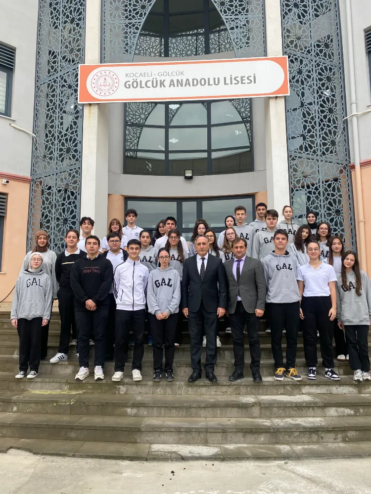 Gölcük’te Öğrencilere Kariyer ve Teknoloji Bilinci Eğitimi