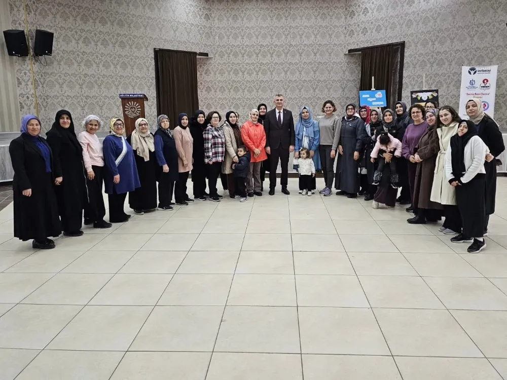 İŞİTME ENGELLİ KADINLAR  EL EMEĞİ HÜNERLERİNİ GÖSTERDİ