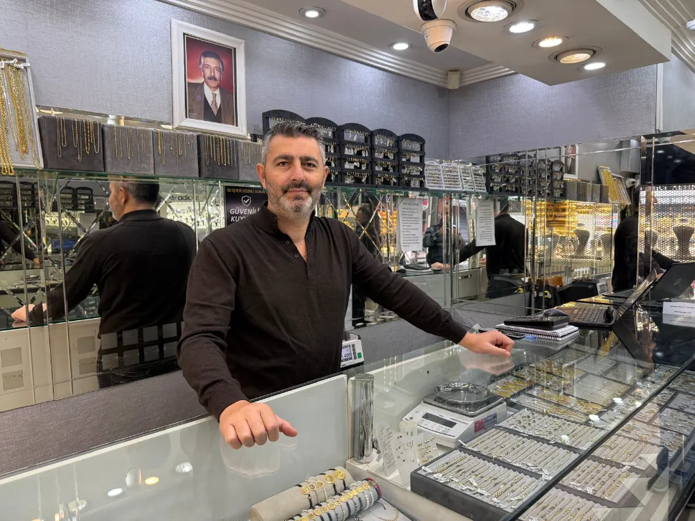 Gölcük Kuyumcular Derneği Başkanı Ceyhun Gemici  “JEOPOLİTİK GELİŞMELER ALTINDA YÖNÜ BELİRLEYECEK”