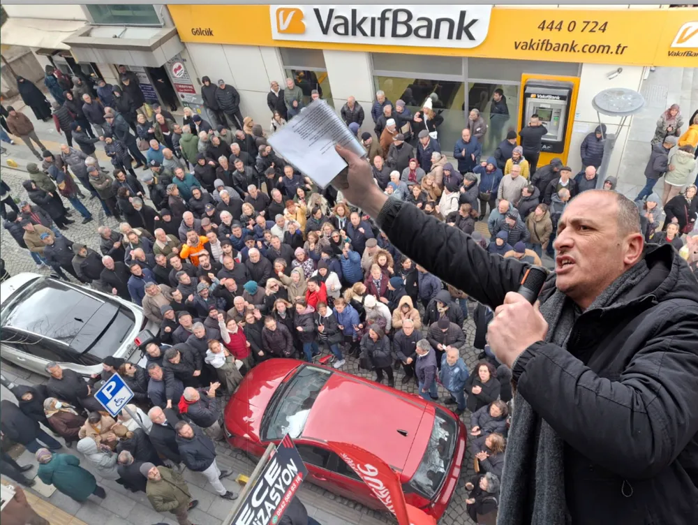 CHP Gölcük İlçe Başkanı Mehmet Uzuner,   