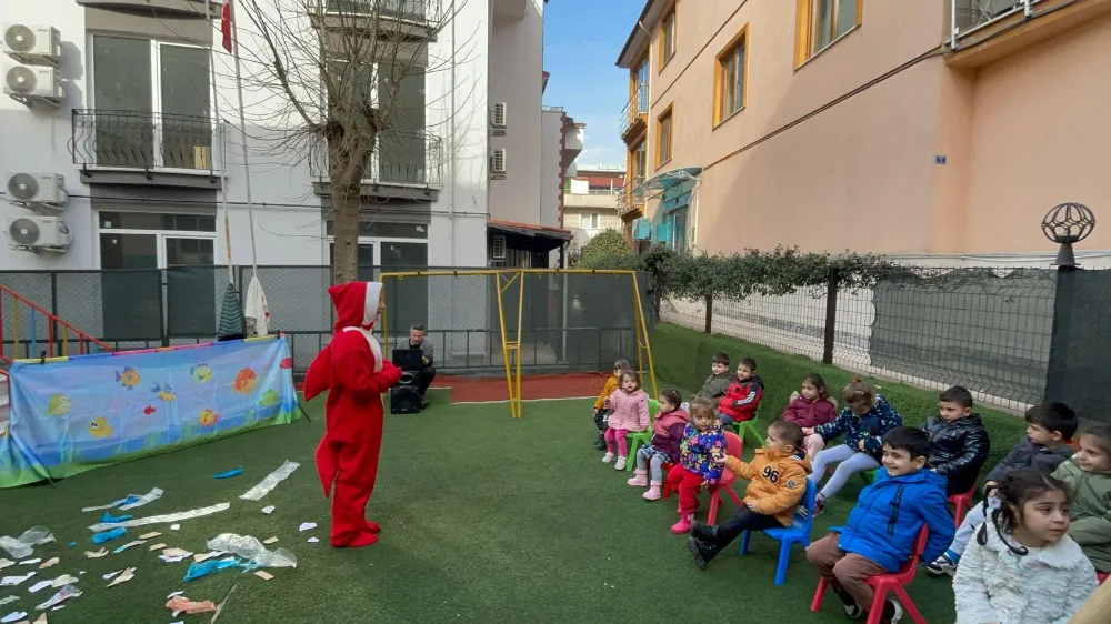 Anakucağı minikleri Kırmızı Balık oyunu ile eğlendi