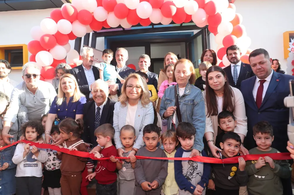 İzmit Belediyesi yeni bir umut kapısı daha açtı    ERENLER ÇINAR ÇOCUK EVİ AÇILDI!