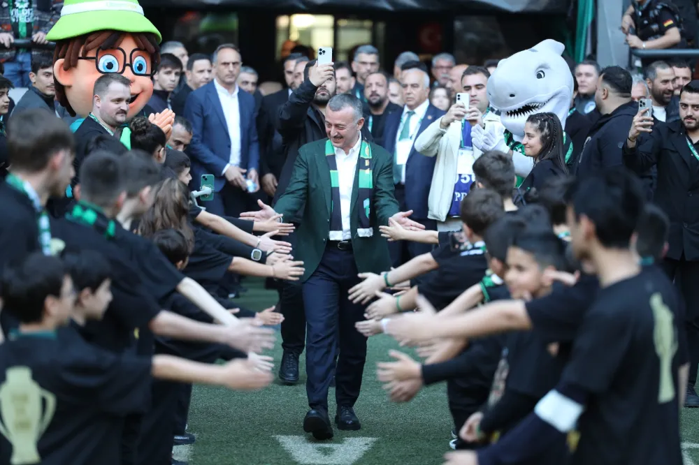 Büyükşehir’den miniklere trafik farkındalığı etkinliği;  TRAFİK KURALLARINI EĞLENEREK ÖĞRENDİLER