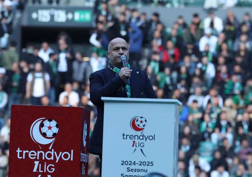 Kocaelispor Başkanı Recep Durul,  “ANTRENÖR GÖRÜŞMELERİMİZ DEVAM EDİYOR”