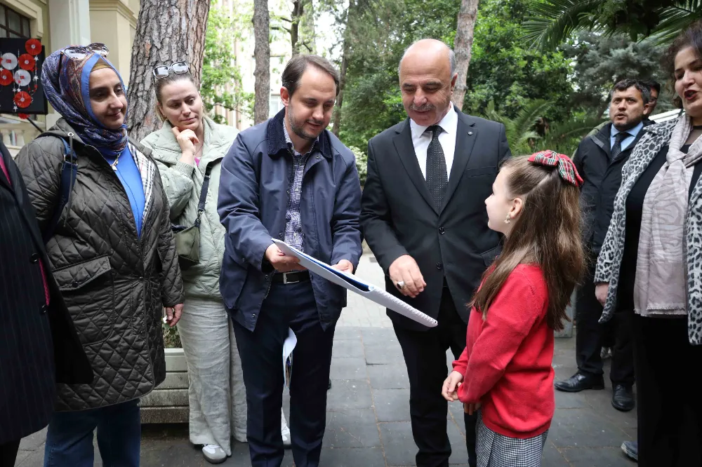 Damla Başkan ve Büyükşehir ekibi okulda incelemeler yaptı  DAMLA BAŞKAN’IN TALİMATLARI YERİNE GETİRİLİYOR