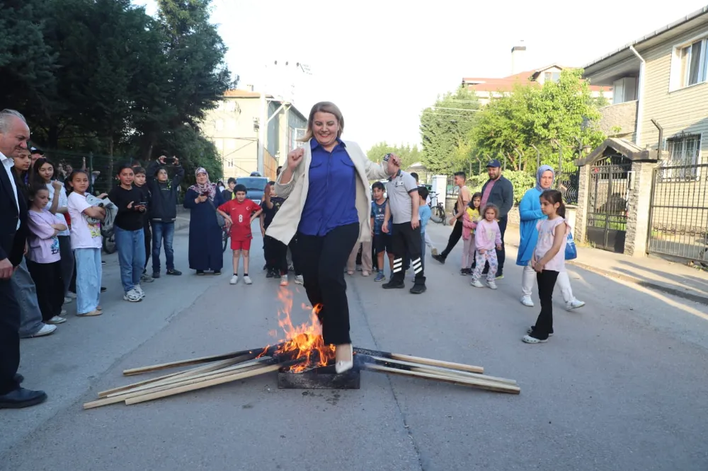Hıdırellez coşkusu İzmit’i sardı,  bahar türkülerle geldi