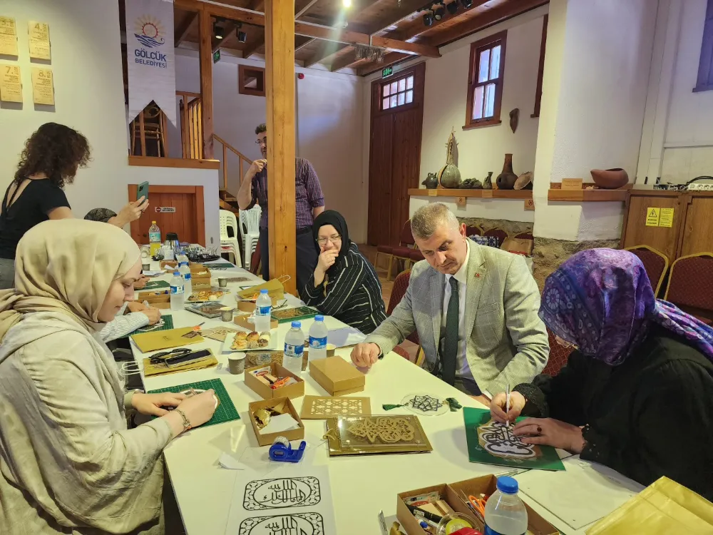 GÖLCÜK BELEDİYESİ GELENEKSEL SANATLARI YAŞATIYOR