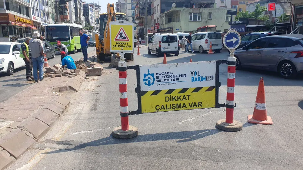 Öğrenciler yaya geçidi istedi, Büyükşehir hemen yaptı