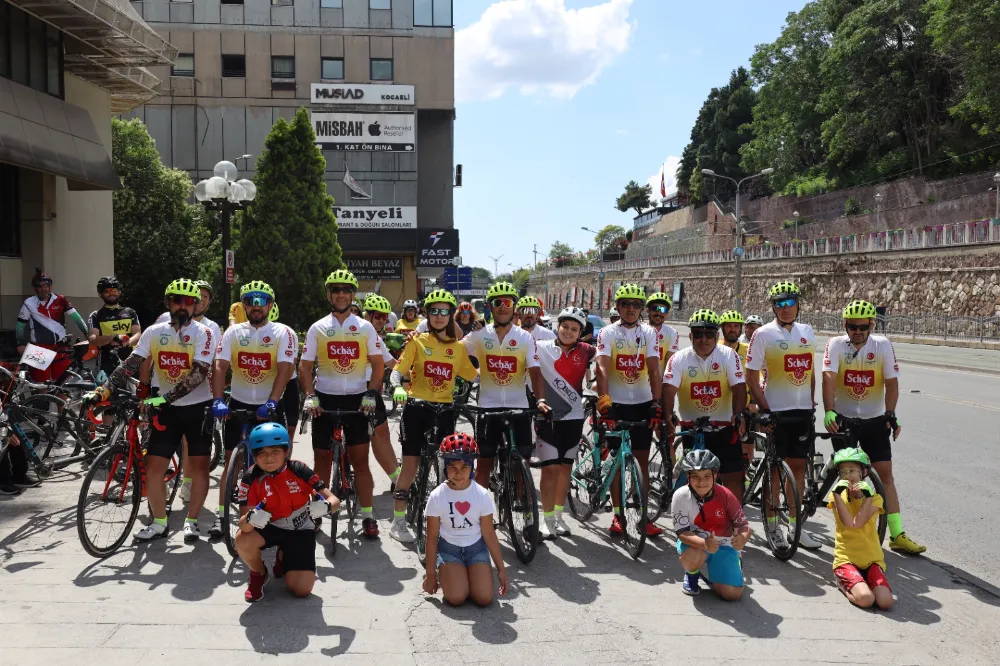 Kocaeli Büyükşehir’in desteğiyle pedallar bu kez umuda çevrildi;  KOBİDOS’UN UMUT TURU KOCAELİ’NDE TAÇLANDI