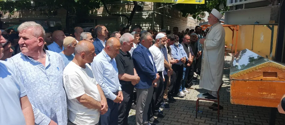 Barış Ailesinin Acı Günü    MUSTAFA BARIŞ SON YOLCULUĞUNA UĞURLANDI