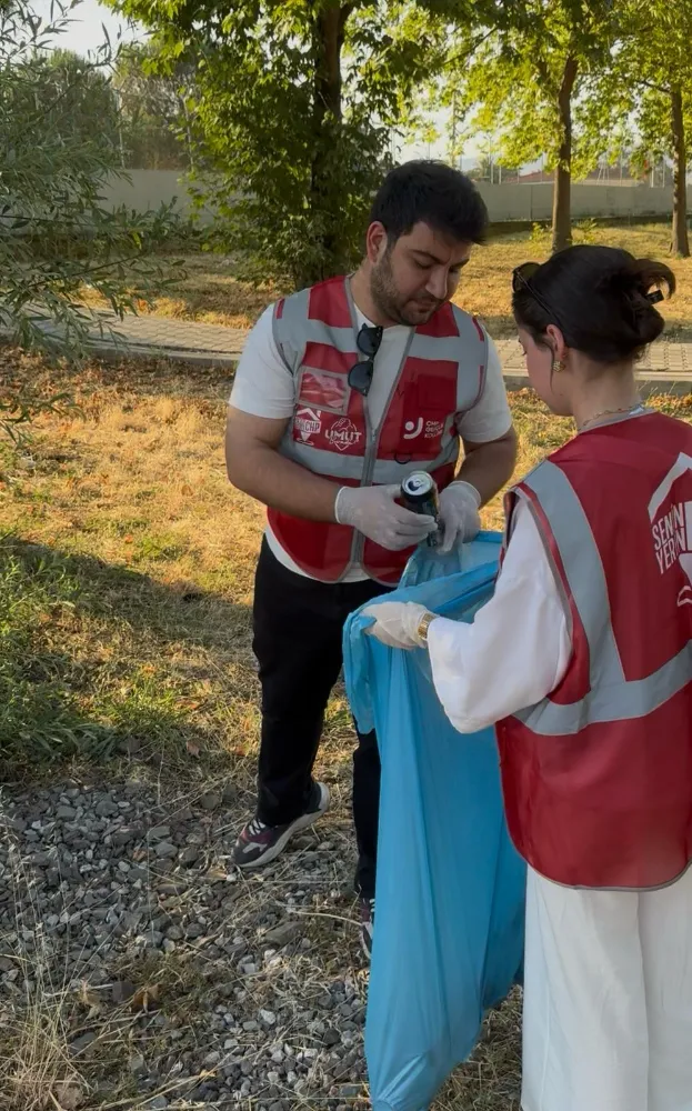 CHP İlçe Gençlik Kolları Başkanı Tuğberk Taşkın   “GENÇLİĞİN GÜCÜYLE SAHADA OLMAYA DEVAM EDECEĞİZ”