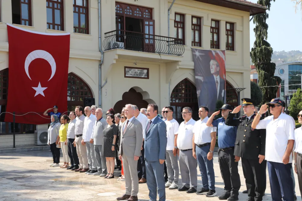 Atatürk’ün Karamürsel’e Gelişinin 92. Yıl Dönümü Törenle Kutlandı
