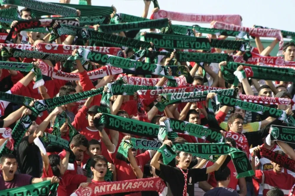 KARDEŞ TAKIM ANTALYASPOR’UN ZOR GÜNLERİ