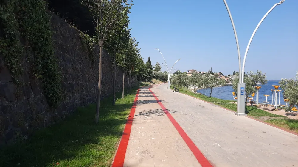 Büyükşehir, bisiklet yolu çizgilerini yeniliyor