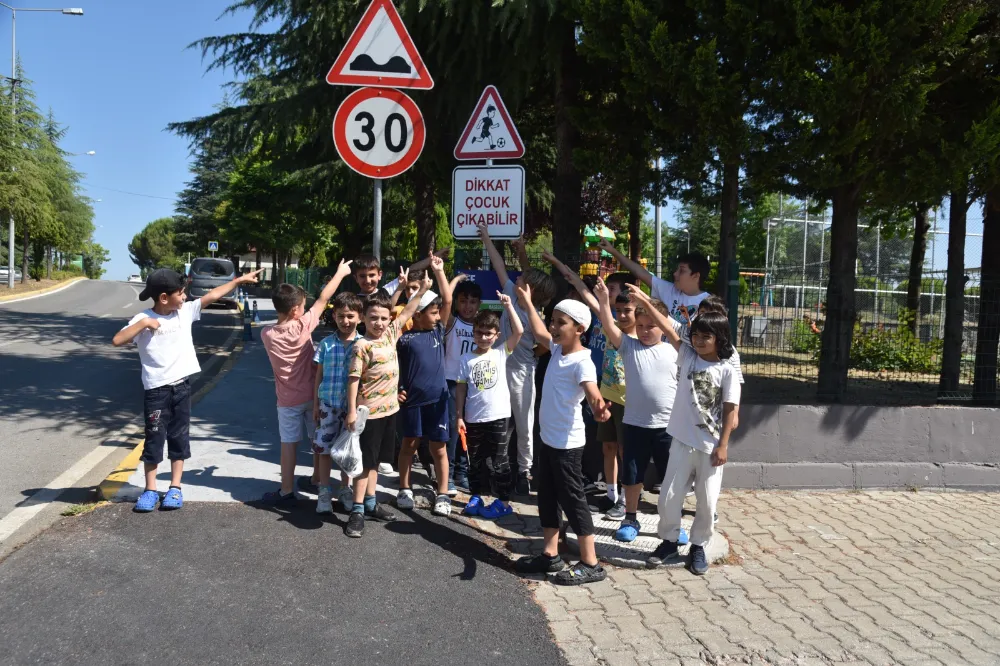 Başiskele’de Çocuklar İçin Parklar Daha Güvenli