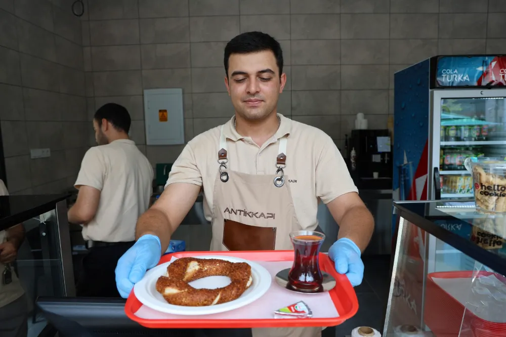 Büyükşehir’den şehrin ortasında yeşil ve huzurlu bir durak;  HALKA KAFE, MOLA PARK’TA HİZMETE GİRDİ