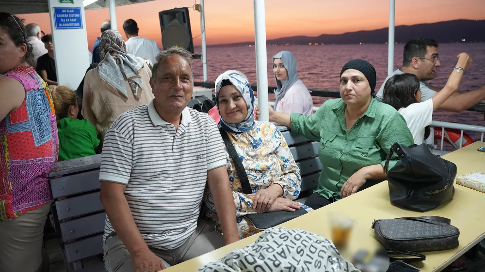 Büyükşehir, Körfez’in eşsiz atmosferinde unutulmaz anlar sunuyor;  KÖRFEZ MEHTAP TURU İLE GÜN BATIMI DAHA GÜZEL