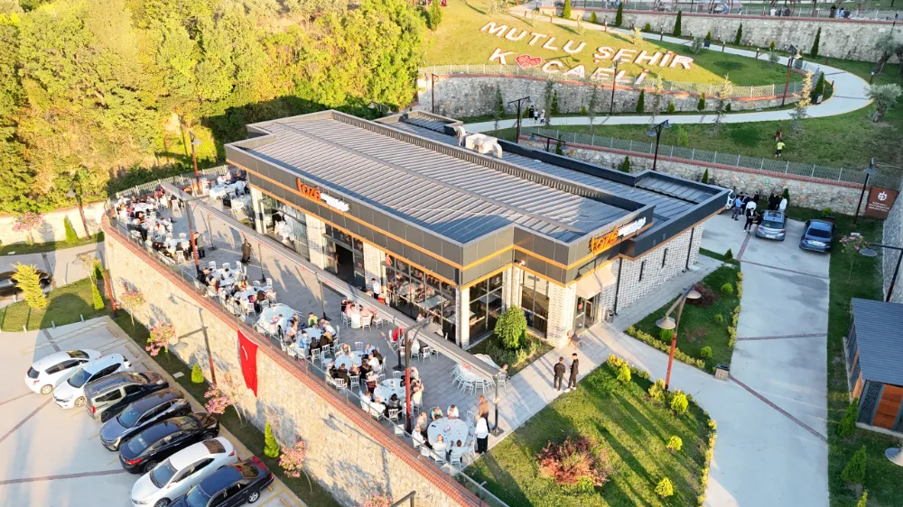 Taze Davet Salonu, Karamürsel’de bölgenin gözdesi oldu;  EN MUTLU ‘EVET’LER BU SALONDA YANKILANIYOR 