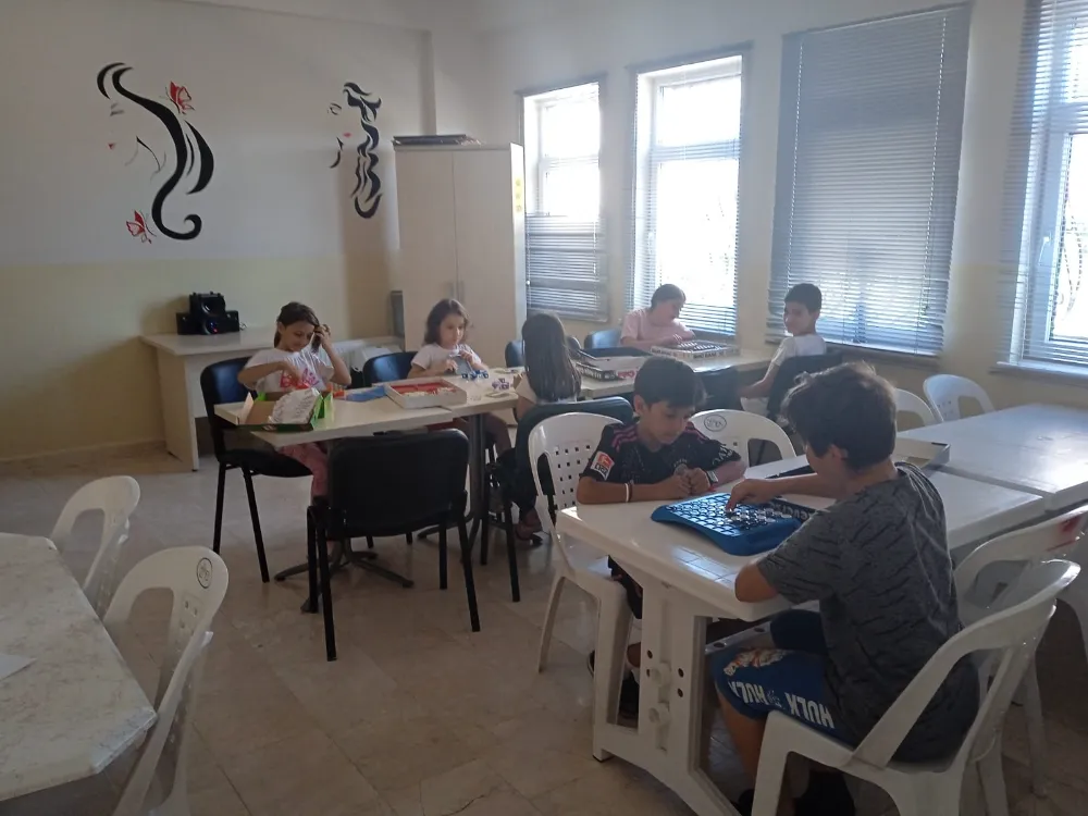 Akıl ve Zeka Oyunları Atölyesi ile  ÇOCUKLAR HEM EĞLENİYOR HEM ÖĞRENİYOR
