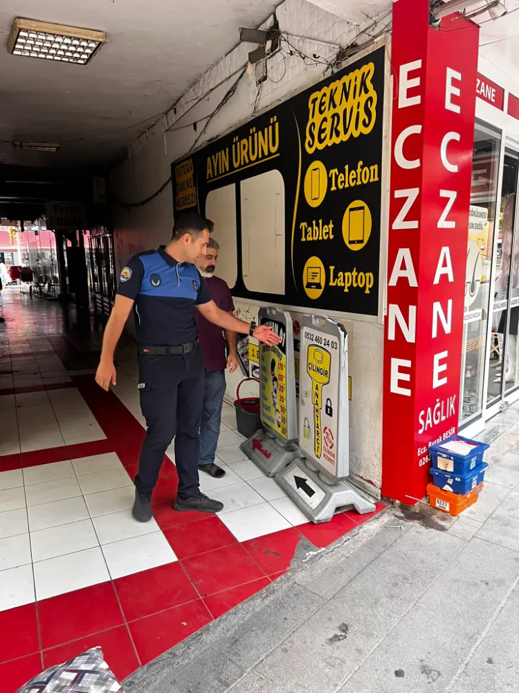 Gölcük Belediyesi Zabıta Ekipleri, Yaya Kaldırımlarındaki İşgallere Karşı DENETİMLERİNİ SIKLAŞTIRDI