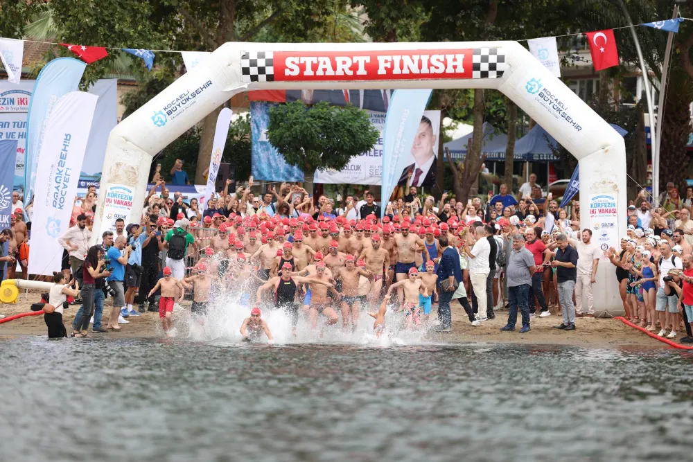 Büyükşehir, 3. Ulusal Açık Su Yüzme Yarışları’na ev sahipliği yaptı KÖRFEZİN İKİ YAKASI KULAÇLARLA BİRLEŞTİ