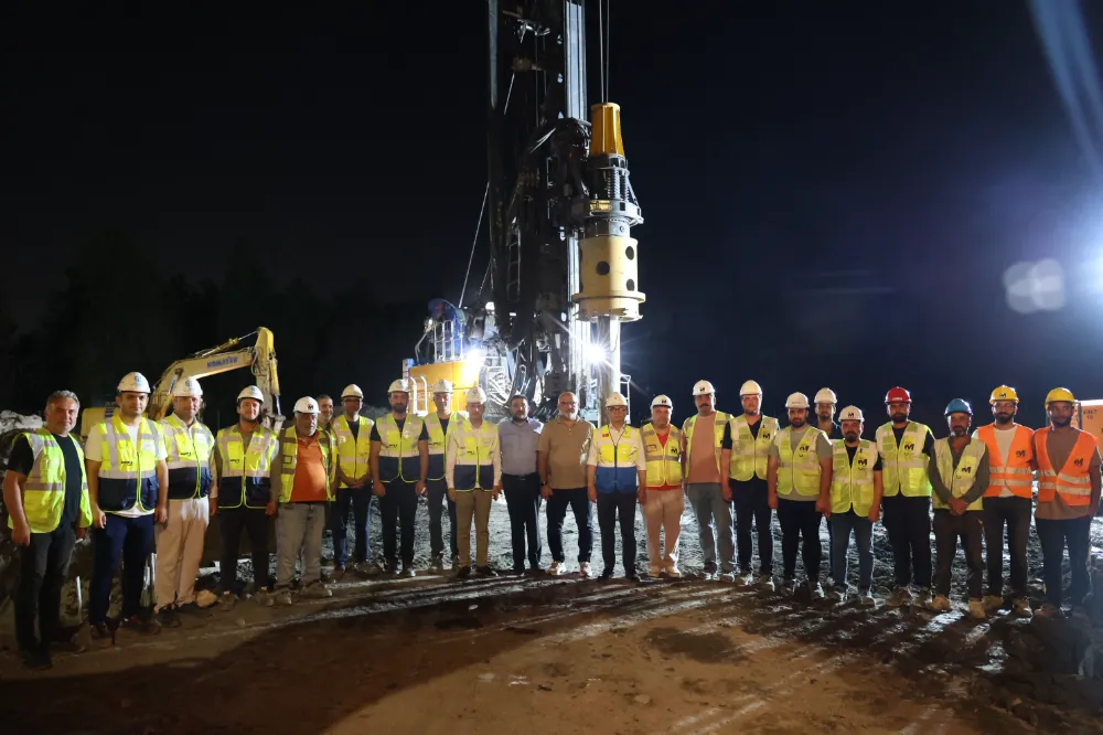 Başiskele Kavşağı Koridor Projesi’nde durmak yok;  BARAÇLI’DAN DEV PROJEYE GECE TAKİBİ