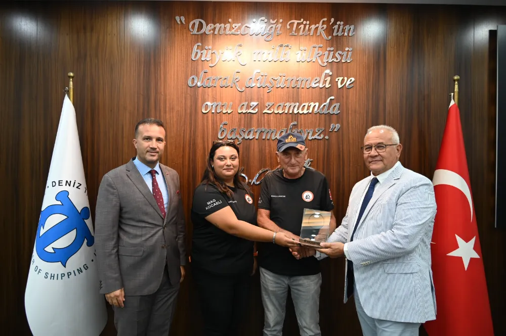 DTO Kocaeli Şubesi Meclisi’nde Katılan  Kocaeli Vali Yardımcısı Ayhan,  “PASAPORT KONTROLÜ YAPILACAK KAPI  SAYISINI DÖRDE ÇIKARIYORUZ”