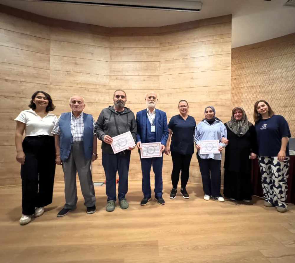 Gölcük Necati Çelik Devlet Hastanesinde     40. DÖNEM DİYABET OKULU MEZUNLARINI VERDİ