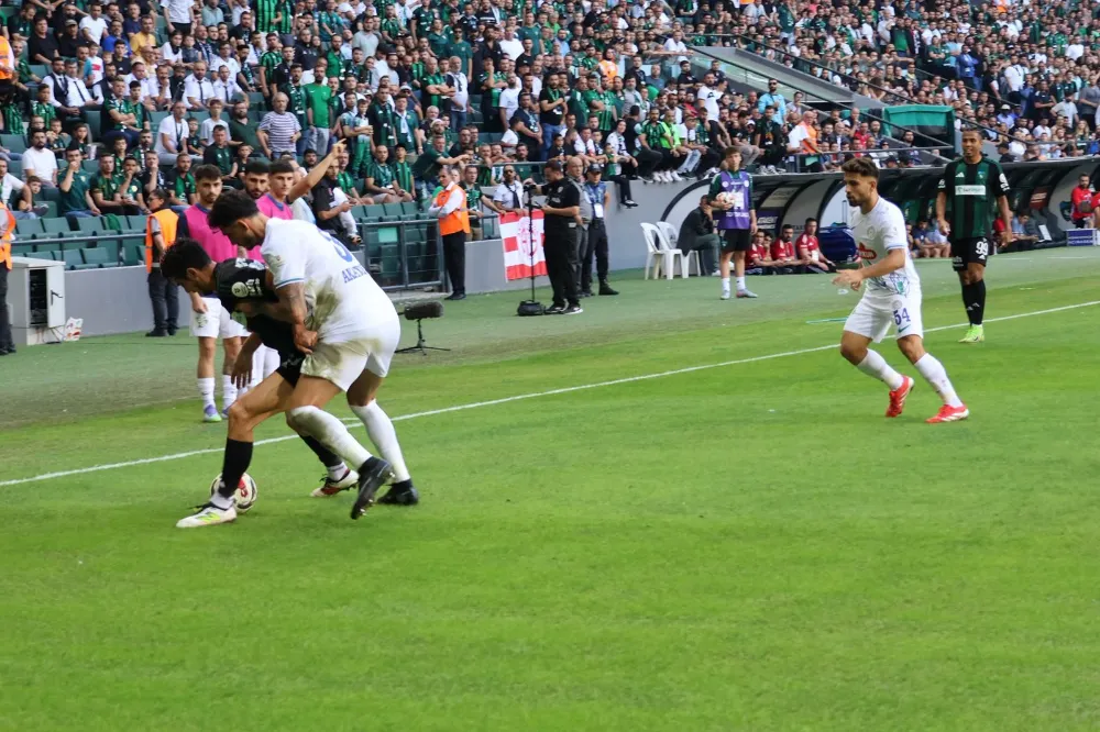Kocaeli Stadı’nda Heyecan Dolu Karşılaşma   KOCAELİSPOR - ÇAYKUR RİZESPOR 1-1