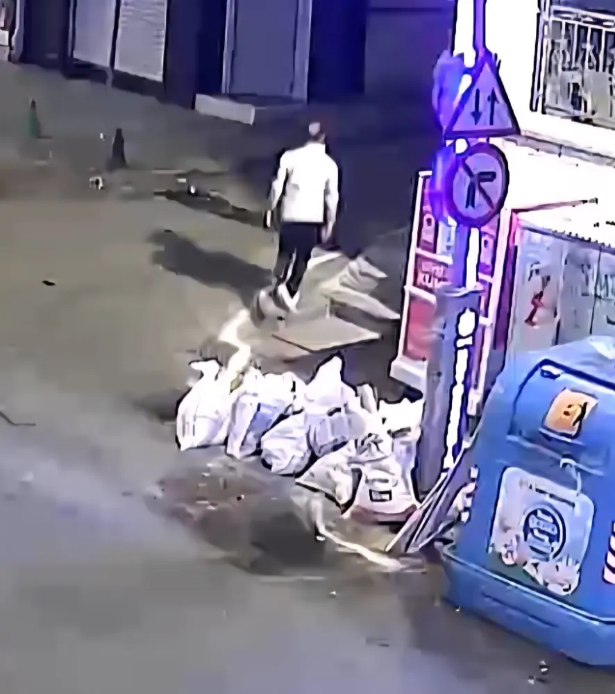 İzmit Belediyesinden çevreyi kirletene 15 Bin TL ceza