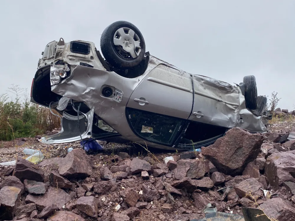 Otomobil 70 Metrelik Uçuruma Yuvarlandı, Sürücü Ağır Yaralandı