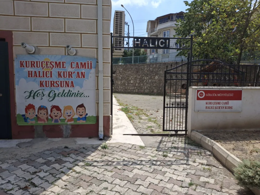 Kuruçeşme Camii Halıcı 4-6 Yaş Kur’an Kursu’nda yeni dönem kayıtları devam ediyor  SUCU: “ÇOCUKLARIMIZI HEM MANEVİ HEM SOSYAL YÖNDEN GELİŞTİRİYORUZ”