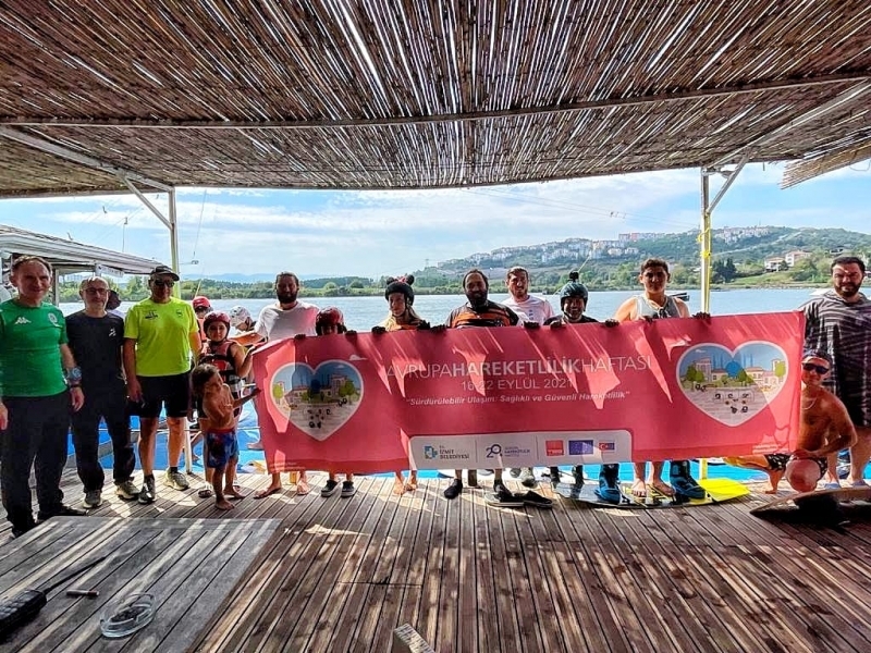 İZMİT BELEDİYESİ VATANDAŞA  WAKEBOARD HEYECANI YAŞATTI