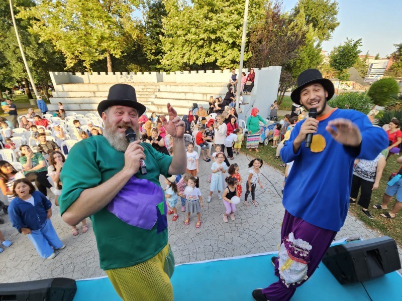 Gölcüklü Çocuklar “Bi’Dünya Eğlence” etkinliği ile DOYASIYA EĞLENİYOR