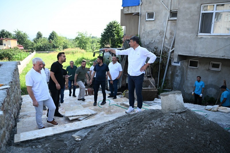 KARTEPE BALABAN MAHALLESİ’NE MODERN MEYDAN