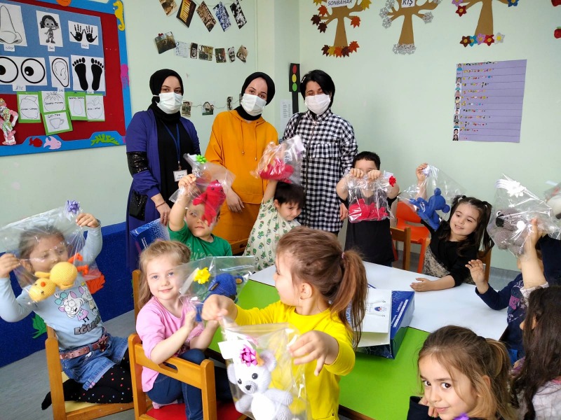 KO-MEK Vefası çocukları sevindirdi